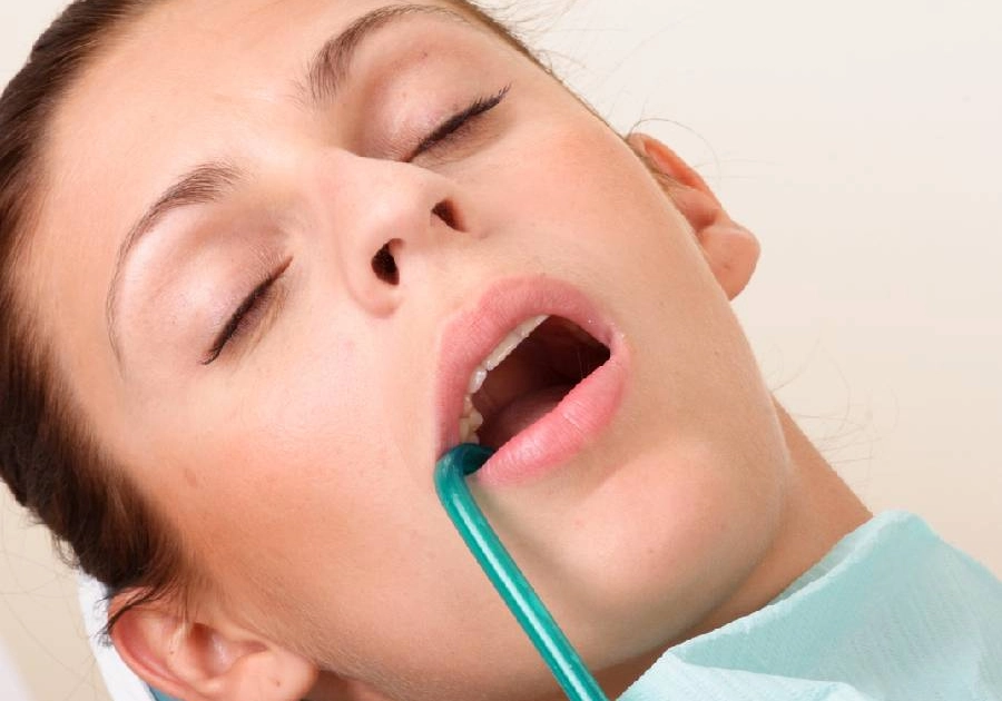 Treatment under sedation for anxious patients at Zahnärzte Neustadt Passage in Zug