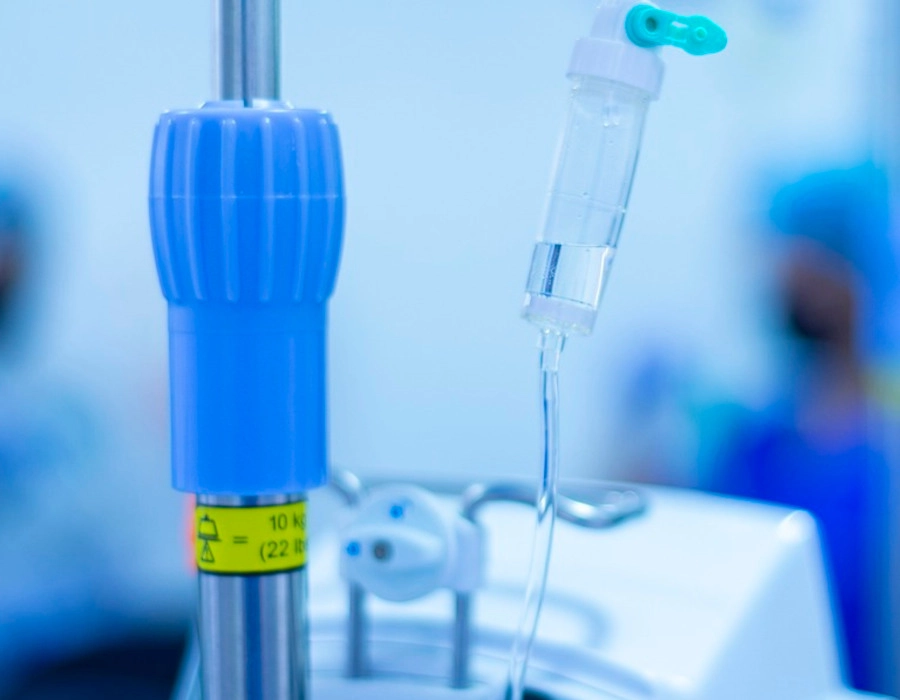 Für die Vollnarkose beim Zahnarzt erhält der Patient ein Beruhigungsmittel